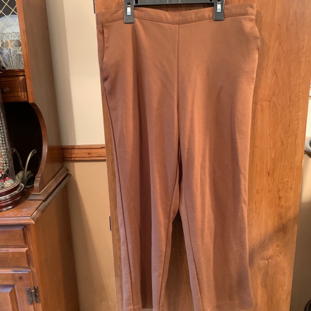 New Alfred Dunner Pants woman’s size 16